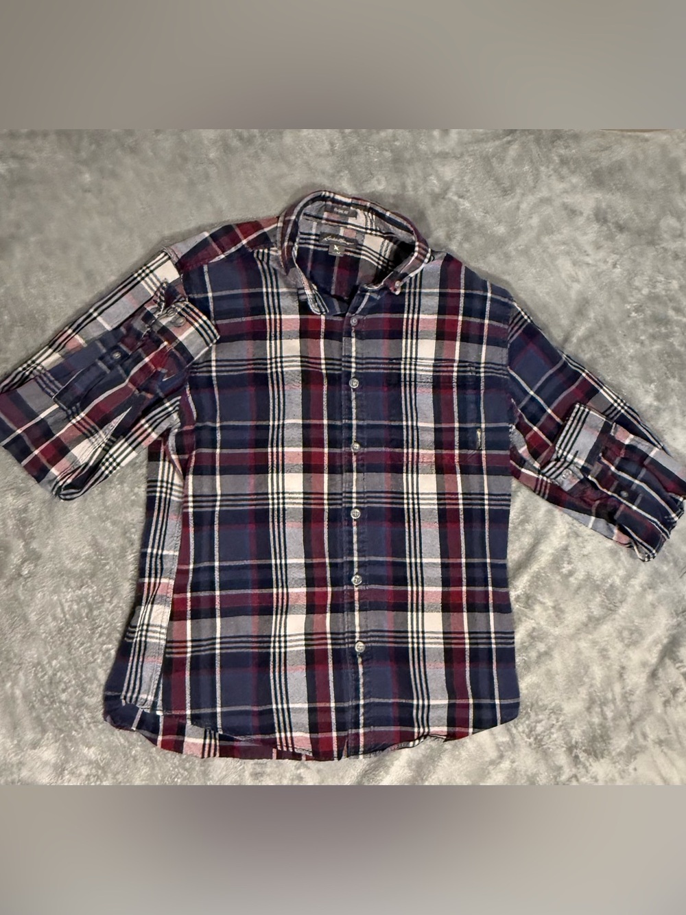 Eddie Bauer Flannel Shirt Mens M Classic Fit Blue Red White Plaid Button Down